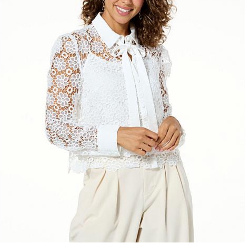 kathy ireland® Fashion 360 Lady Madonna Lace Blouse with Camisole 1X